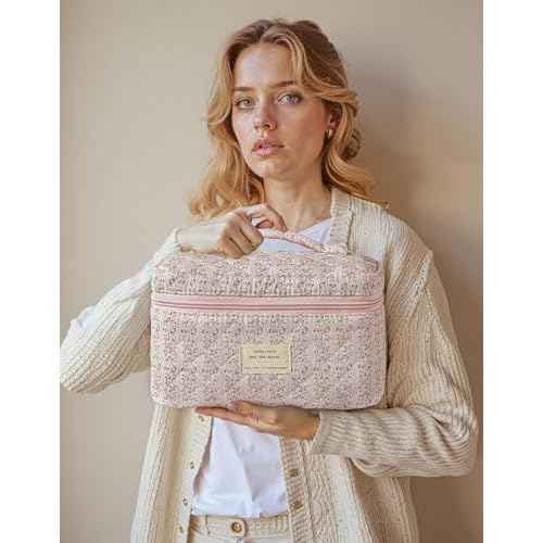 HBselect Quilted Makeup Bag, Cotton Large Travel Makeup Bag, Cute Streaks Floral Coquette Cosmetic Bags Toiletry Bags for Women Girls