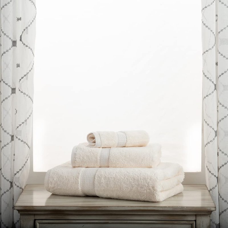 SUPERIOR Egyptian Cotton Pile 3 Piece Towel Set, Includes 1 Bath, 1 Hand, 1 Face Towel/Washcloth, Ultra Soft Luxury Towels, Thick Plush Essentials, Guest Bath, Spa, Hotel Bathroom, Cream