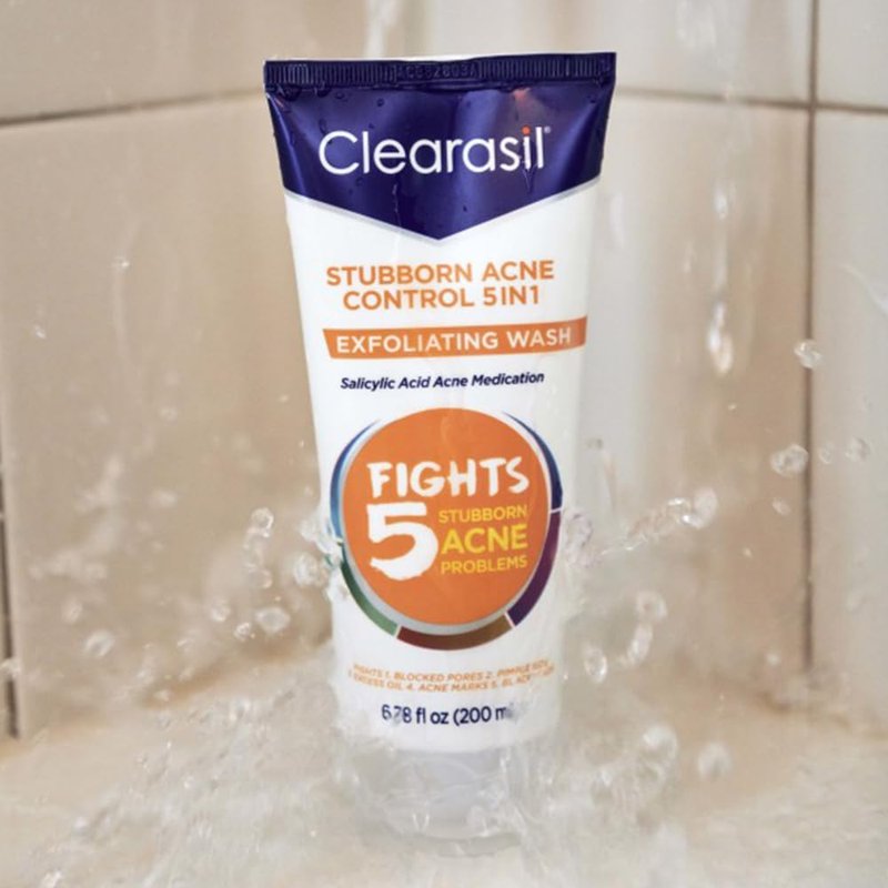 Clearasil Stubborn Acne Control 5in1 Exfoliating Wash, Maximum Strenght with 2% Salicylic Acid Acne Treatment Medicine, Daily Acne Facial Cleanser 6.78 fl oz