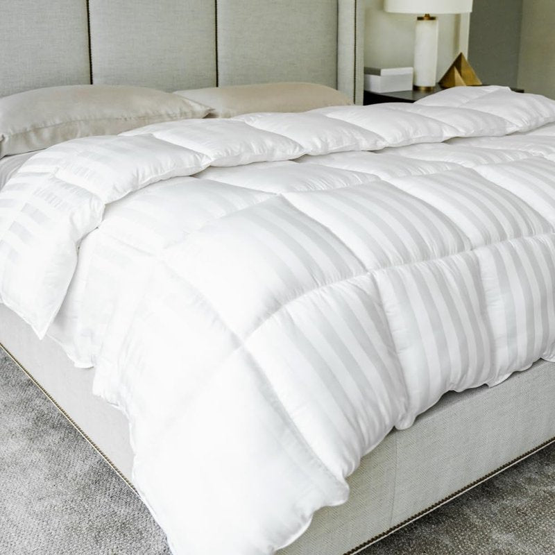 Cariloha High-Loft Duvet Insert Comforter | White | King/Cal King | Viscose & Kapok Blend | All Season & All Weather