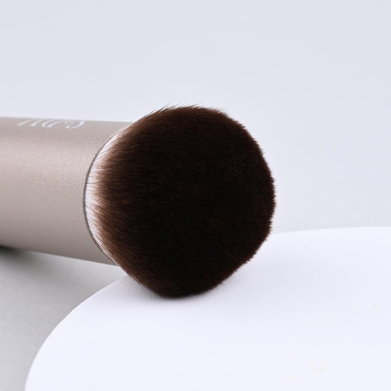 Kabuki Makeup Brush - Blender Brush for Powder, Cream, Liquid Foundation, Sunscreen, Blush Blending & Bronzer - Professional Make Up Brush - Full Face Makeup Brush - Vegan & Cruelty Free