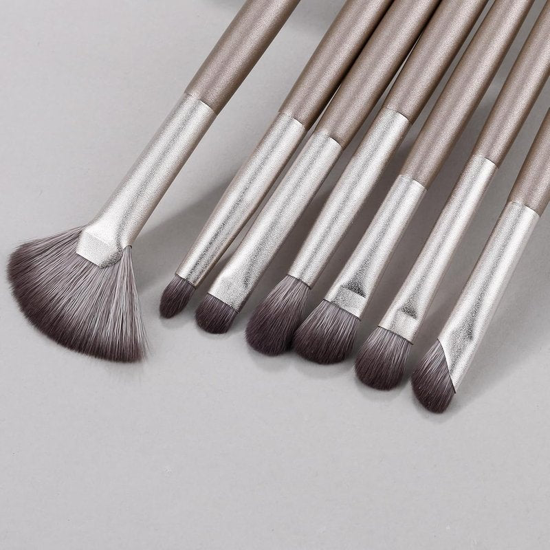 Makeup Brush Set (15 Pieces) - Includes Foundation, Powder, Concealers, Highlighter, Contour, Eye Shadows & Blush Makeup Brushes - Face & Eye Make Up Brushes with Synthetic Bristles