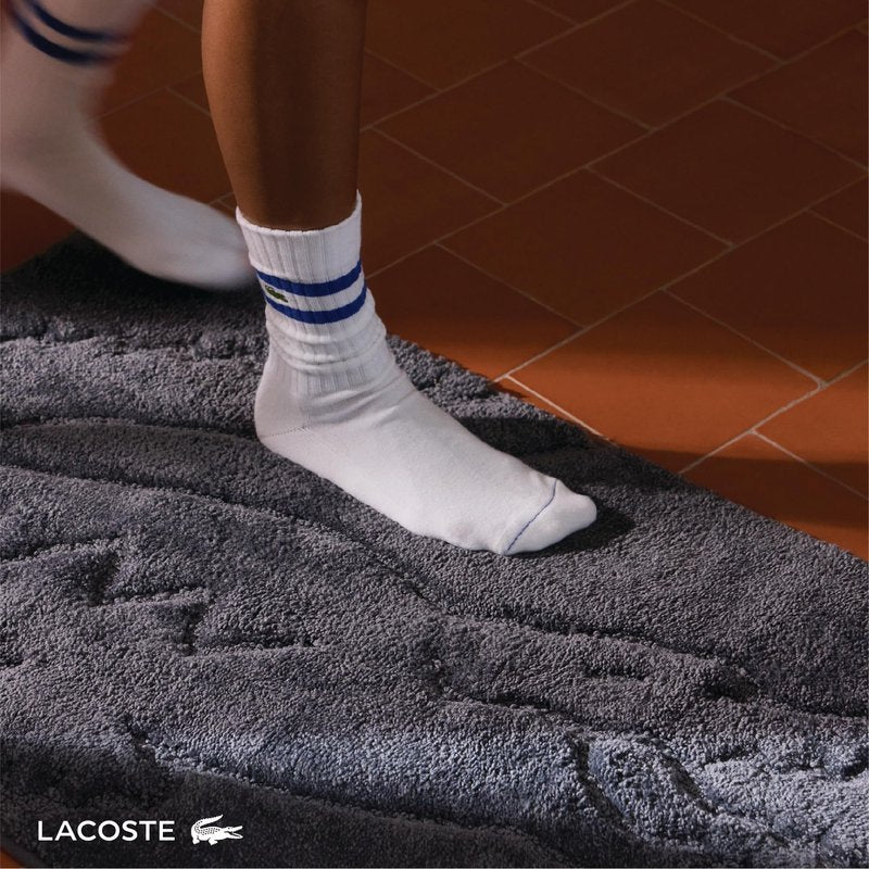 Lacoste Heritage Bath Rug – Ultra Soft Quick-Dry Microfiber and Tufted, Super Absorbent with Non-Slip Backing, Signature Crocodile Embossed Design and Stylish Bathroom Mat 20"x32" – Surf Blue