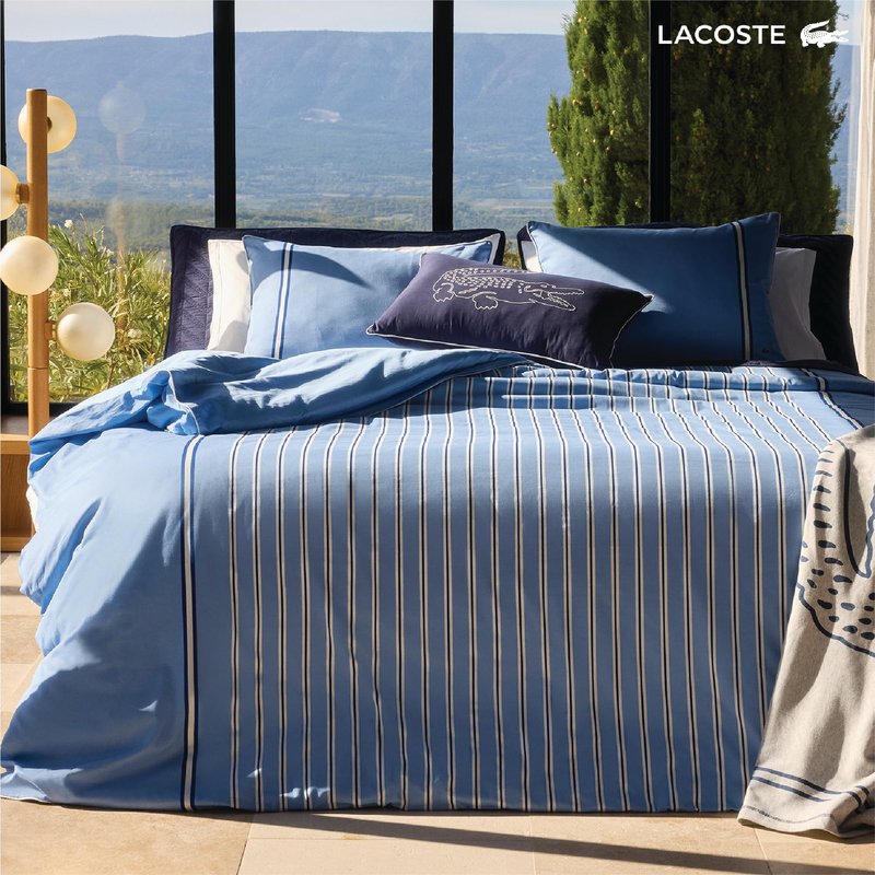 Lacoste Hollis Stripe Comforter Set, 100% Cotton Brushed Twill, Reversible Duvet with Pillow Shams, Soft & Fluffy Hotel-Style Bedding, Blue, Twin