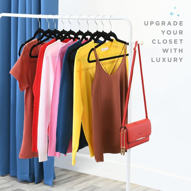 Home-it Premium Velvet Hangers 30 Pack - Black Suit Hangers Non Slip - Heavy duty Clothes Hangers for Closet, Jacket, Shirt, Pants and Suit, Hook Swivel 360 - Ultra Thin