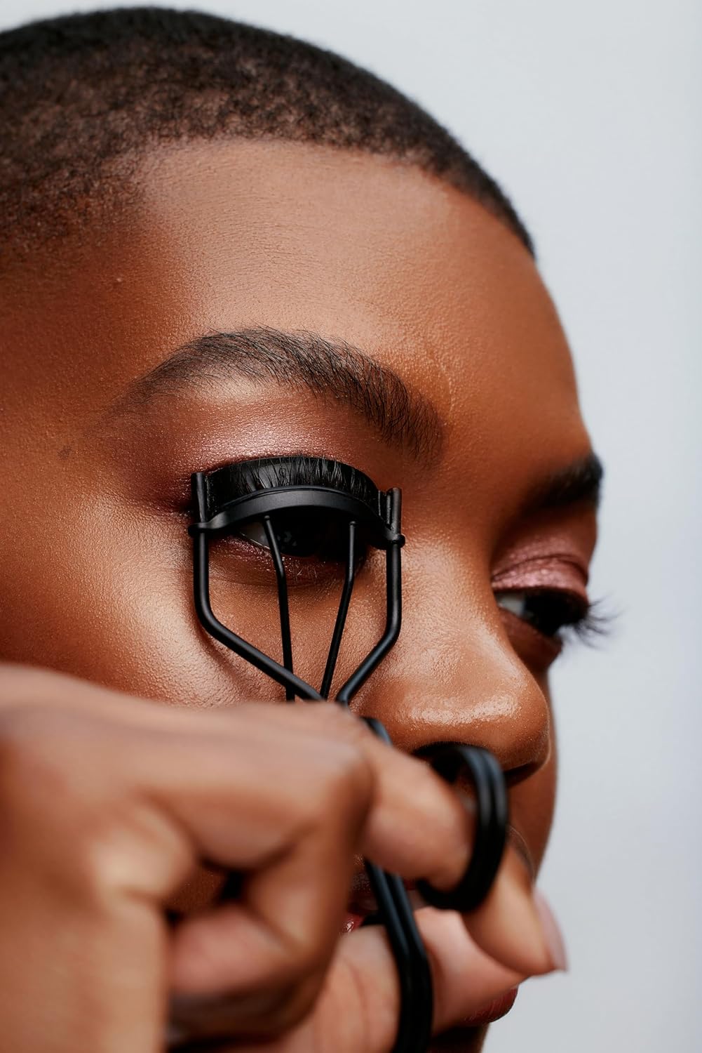 Surratt Relevee Lash Curler - Professional Eyelash Curler for Perfectly Lifted Lashes