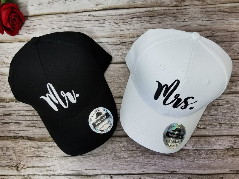 Mr and Mrs Hats, Embroidered Baseball Caps, Honeymoon and Wedding Gift for Couples, Black & White Bride Groom Matching Hats, Bridal Gift
