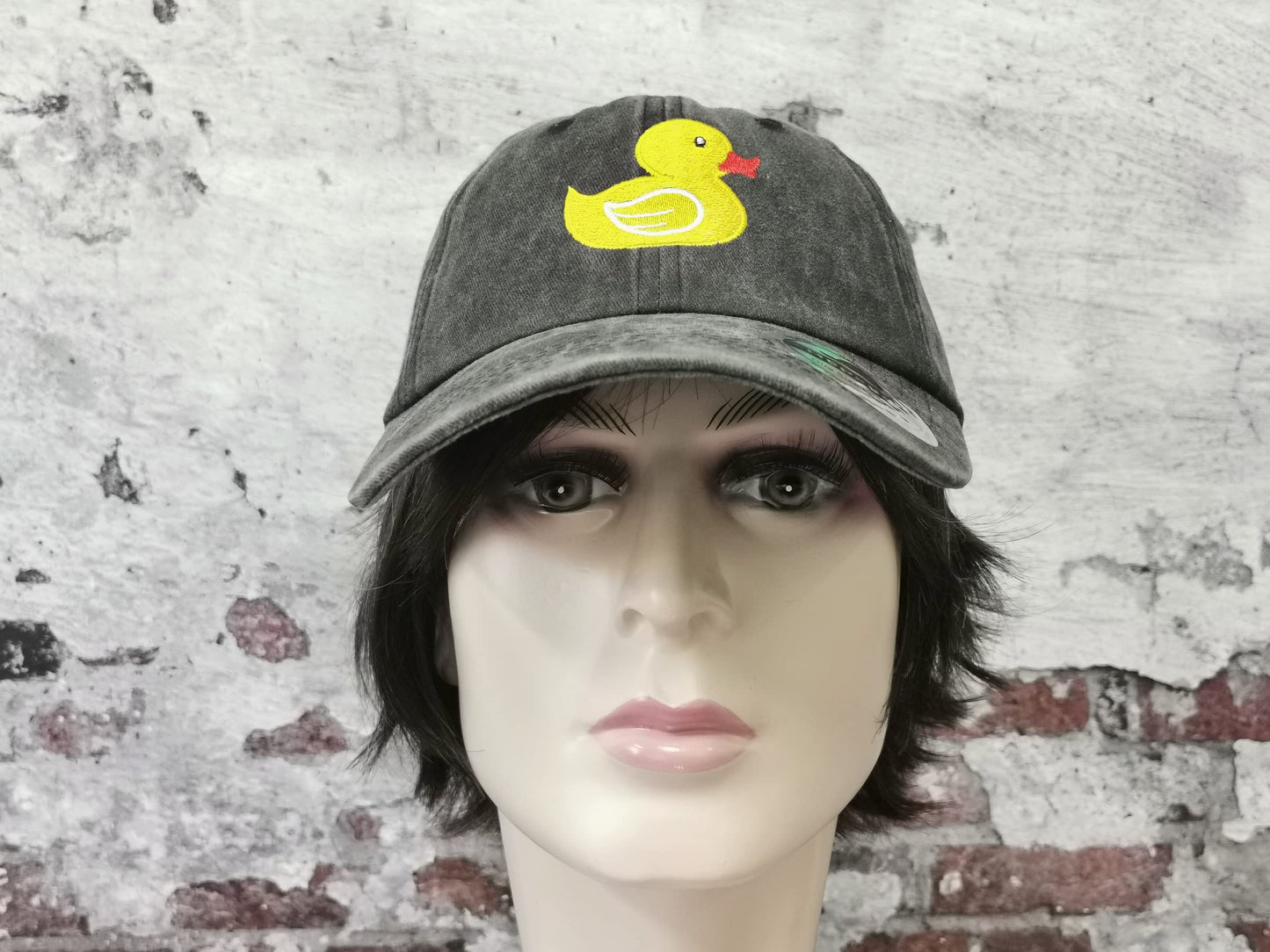 Hepandy Embroidered Yellow Duck Baseball Hat, Lover Gifts for Men Women, Washed Black Embroidery Adjustable Cap, Outdoor Snapback Hat Dad Hat