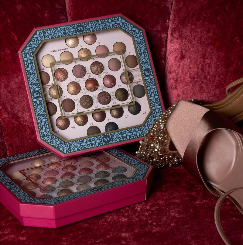 Laura Geller The Ultimate Palette - 31 Baked Eyeshadows with Matte & Shimmer Finishes | Classic & Marble Shades