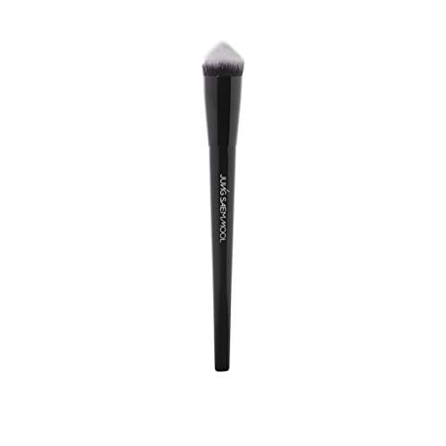 [JUNGSAEMMOOL OFFICIAL] Masterclass Foundation Brush | Makeup Artist Brand | Synthetic Angled Brush | Flawless Application