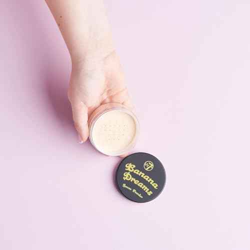 W7 Banana Dreams Loose Setting Powder - Weightless Yellow Blurring Powder For All Skin Tones - 2 Pack