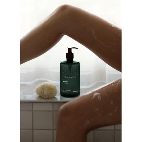 Skandinavisk Wash SKOG ¡®Forest¡¯ Scent notes: Pine needles and fir cones, birch sap and woodland lily of the valley, 16.91 fl. oz.