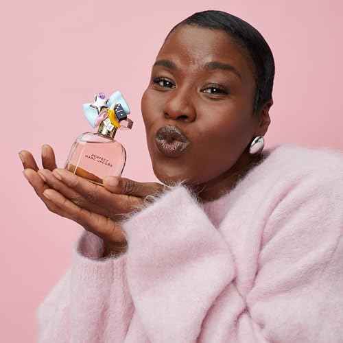 Marc Jacobs Perfect Eau de Parfum ? Floral Women's Perfume ? With Notes of Rhubarb, Daffodil, Almond Milk & Cashmeran