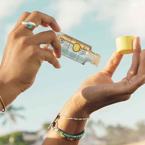 Sun Bum Revitalizing Protect and Repair Hair Oil - Light-weight Hair Care Treatment - Strengthen and Hydrates - UV Protection against Heat Damage and Sun Rays - Enriched with Jojoba Oil - 1.7 oz