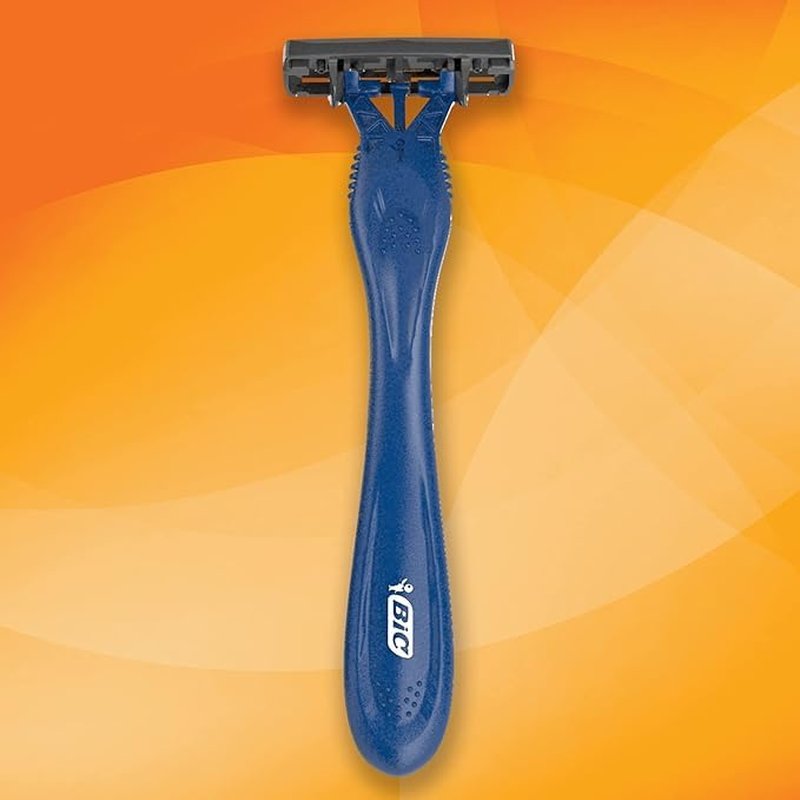 BIC Comfort 3 Advance Disposable Razors - Ultra-Soothing Close Shave | 4-Piece Set for Men