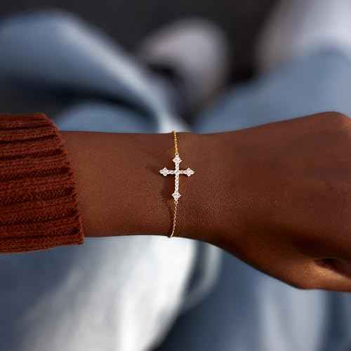 STORYJEWELLERY Daughter Christmas Gifts, Cross Bracelets, Birthday Gifts for Daughters, Daughter Bracelet, Xmas Presents for Daughters