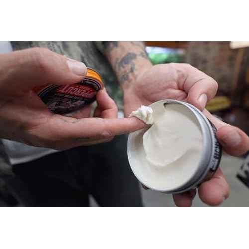 UPPERCUT DELUXE Texture Cream ?Flexible, Reworkable Styling Cream for Men ? Natural Matte Finish, Pliable Hold, Lightweight Hair Product ? 3.5 oz / 100g