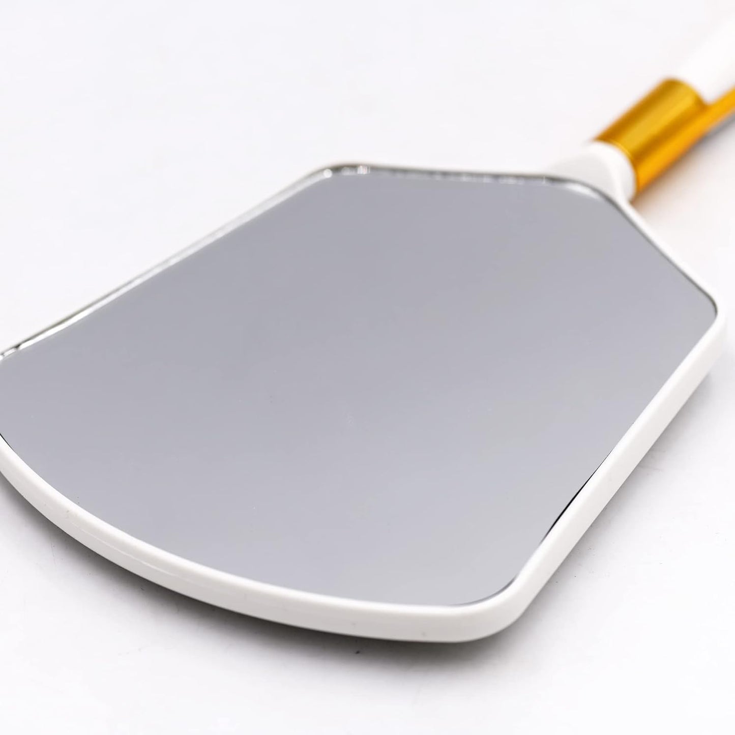 YCHMIR Handheld Mirror with Handle，Barber Hairdressing Handheld Mirrorfor for Salon (White)