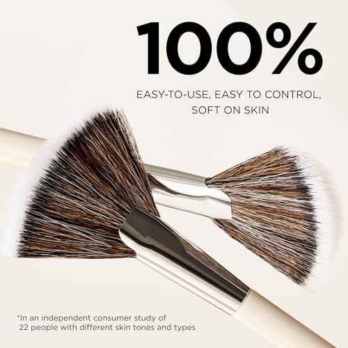 HALEYS Fan Makeup Brush ? Soft Vegan Fluffy Face Brush for Applying Highlighter, Bronzer & Finishing Powder, Precise, Luminous Blending Tool, Cruelty-Free