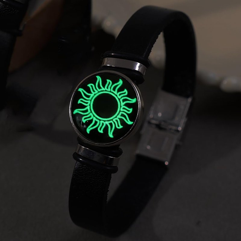 1pcs Couples Leather Strap Bracelet Women Lover Luminous Sun Moon Rope Bracelets Charm Friendship Party Jewelry Gift,Night Light Sun,6.5 * 7 * 2cm