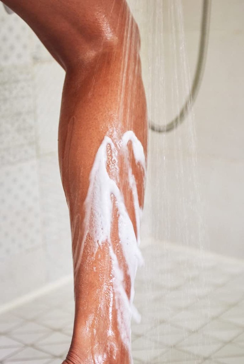 Completely Bare Foaming Hair Removal Spray - Shea Butter & Aloe Vera | 5.8 OZ