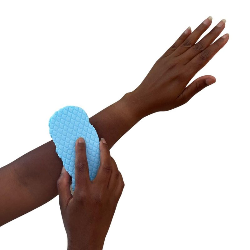 BESOBELLA Exfoliating Sponges (4 pcs) - Super Soft Exfoliating Bath Shower Sponge - Removes Dead Skin and Impurities from Body - Great for Adults and Children - Pink & Blue & White & Gray