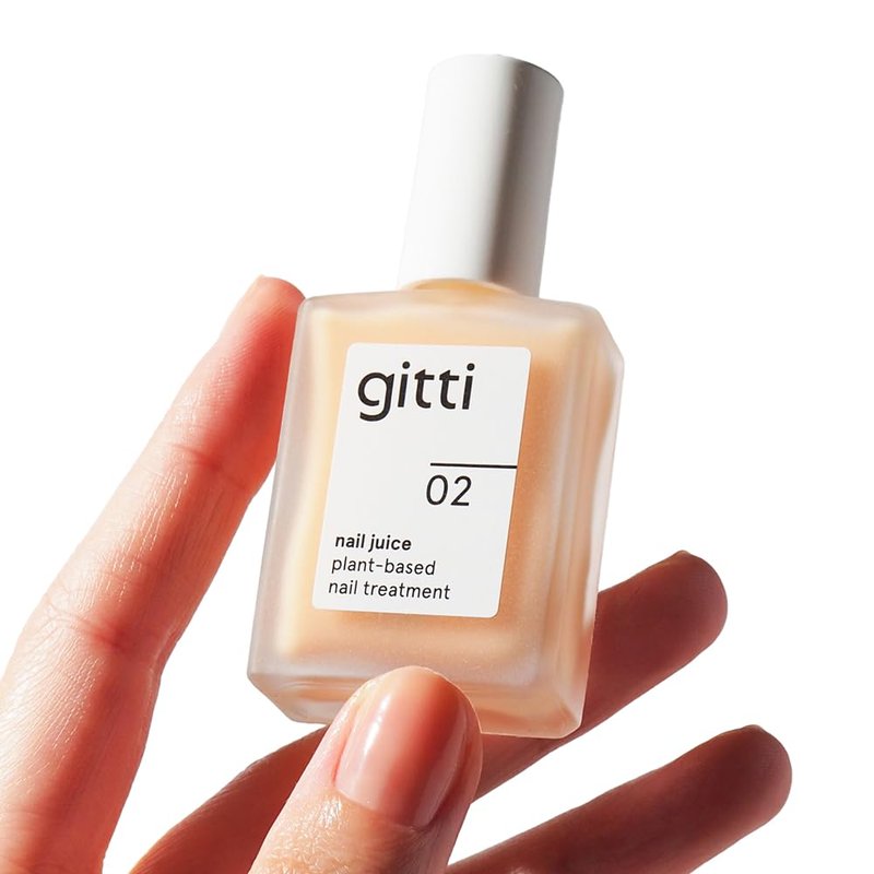 gitti Nail Juice no. 02 | Plant-Based Nail Treatment & Color Polish, Non-Toxic, 82% Natural Origin, Vegan, Cruelty-Free | Strengthens, Nourishes, Non-Greasy Formula, Soft Peach Sheer Tint (0.5 fl oz)