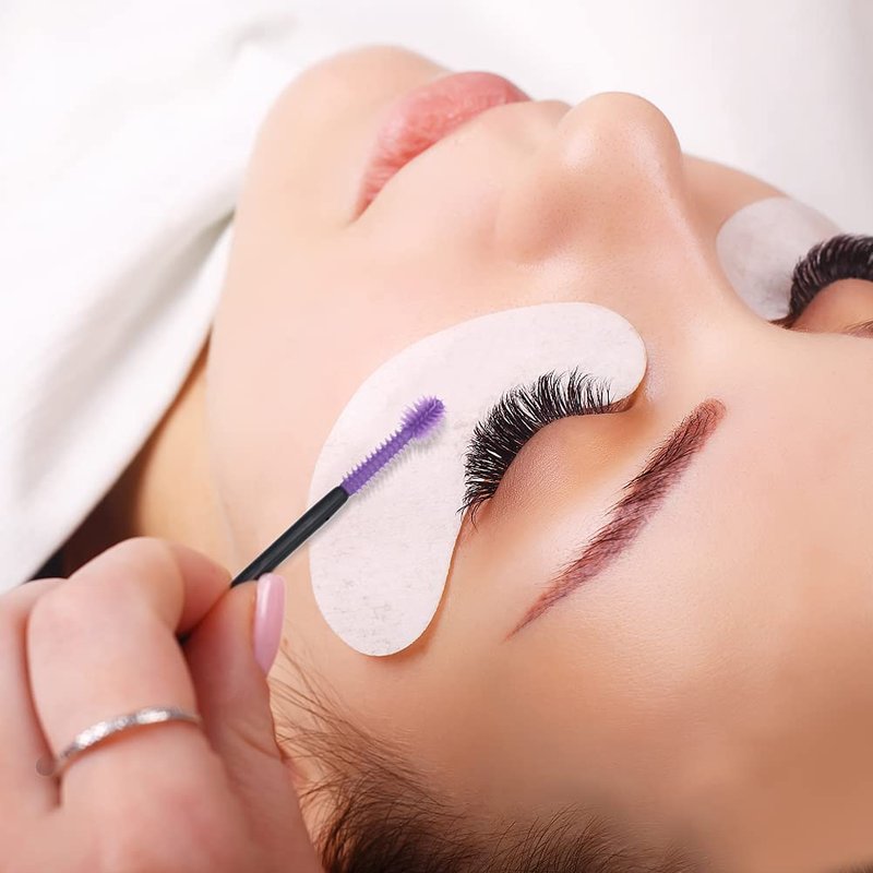 G2PLUS Silicone Eyelash Brushes - 50PCS Purple Disposable Mascara Wands & Eyebrow Spoolies