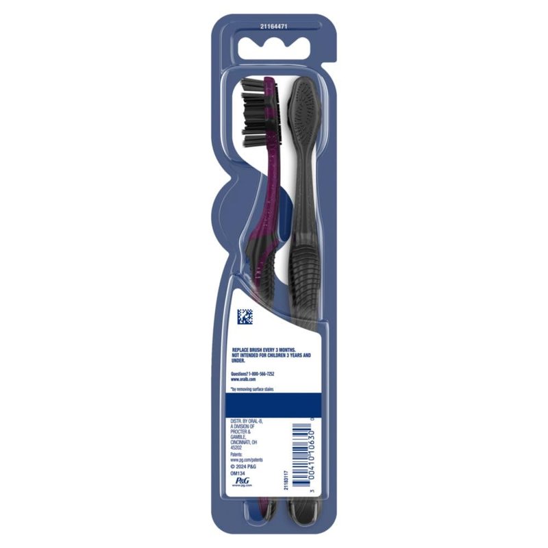 Oral-B 3D White Charcoal Toothbrush - Whitens Teeth & Removes Plaque | 2 Count Medium Manual Pack