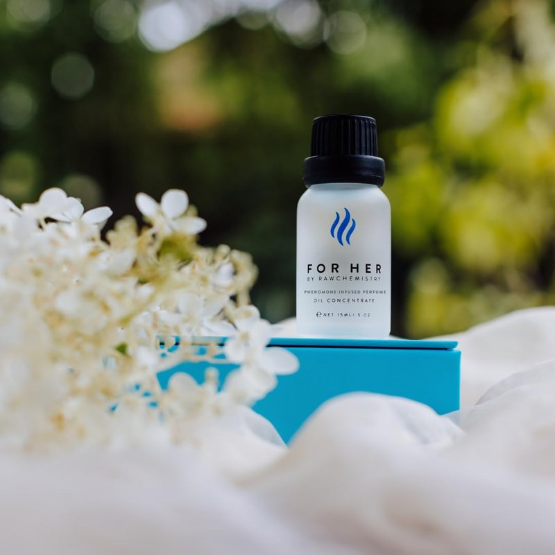 RawChemistry for Her - Pheromone Infused Perfume Oil - Extra Strength Elegance (15ml)