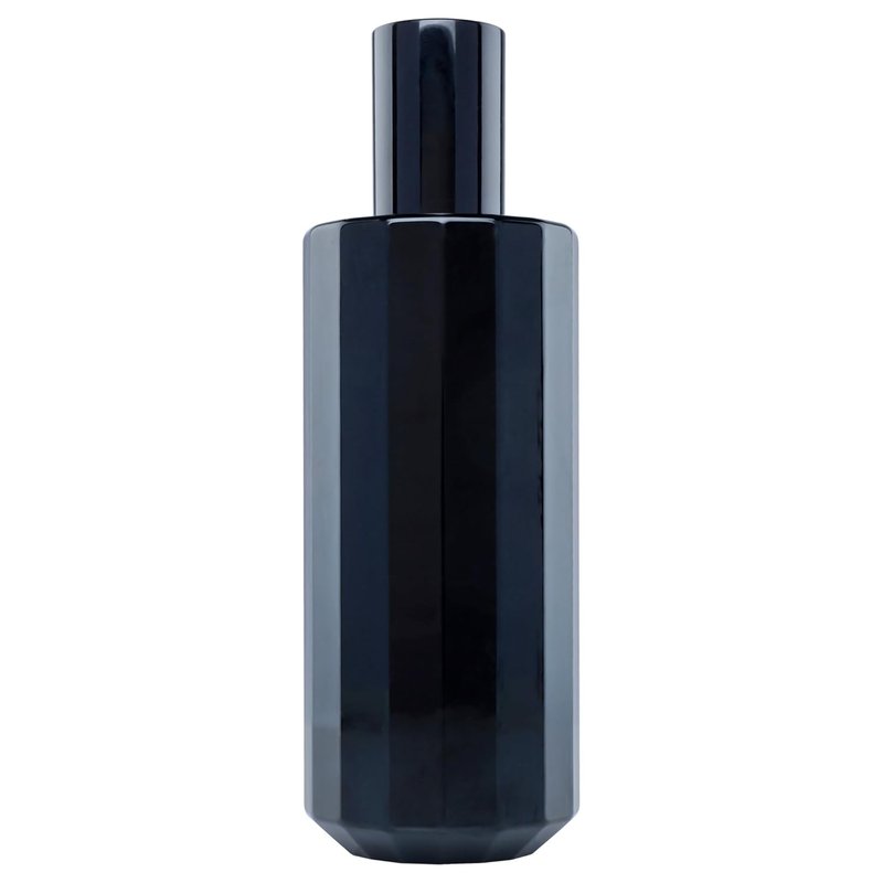 Onyx Body Spray, 8 oz - Luxurious Long-Lasting Perfume for Men - Fougere Amber Wood Fragrance - Cardamon, Pear, Bergamot Top Notes - Ideal Gift for Men