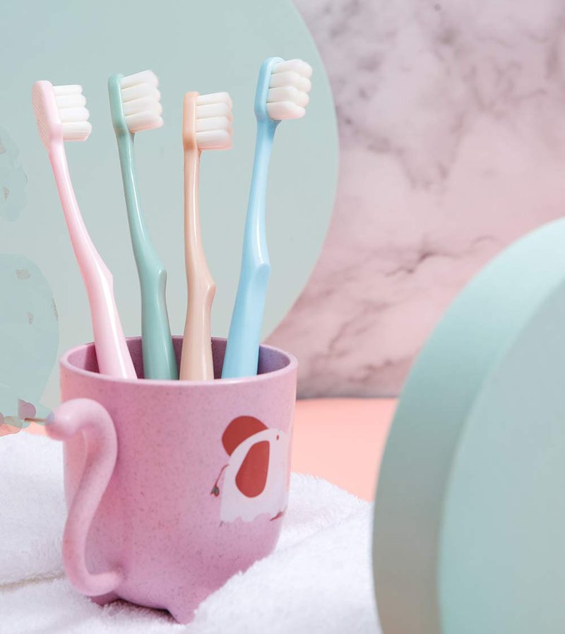 newrichbee [Upgrade Version] 4 Pack Micro Nano Extra Soft Toothbrush with Cover,20000 Soft Bristle Toothbrush for Sensitive Teeth or Gum,Especially for Pregnant or Elderly.