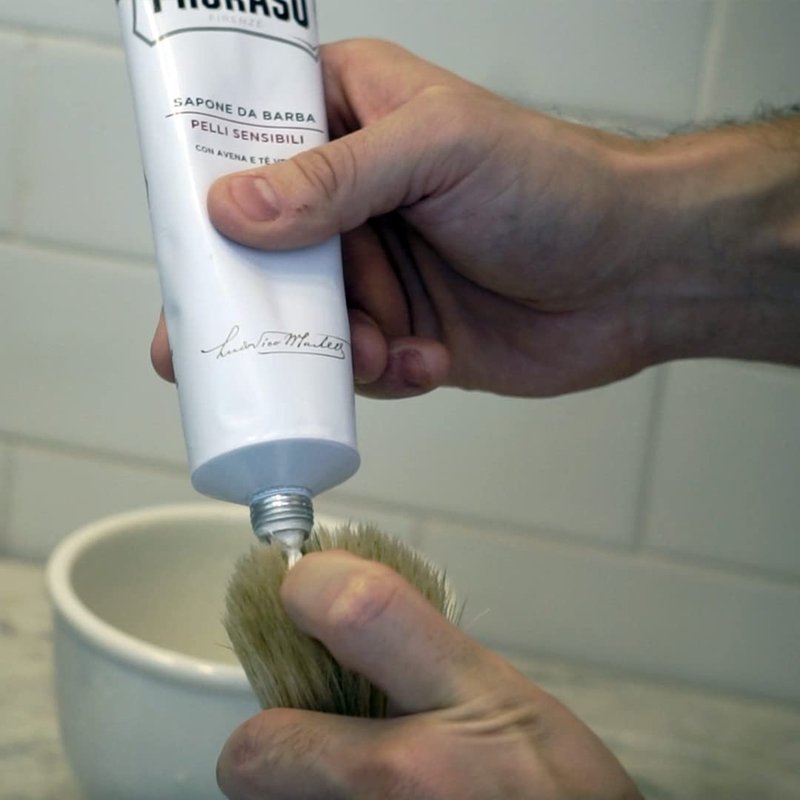 Proraso Shaving Cream - Oatmeal & Green Tea - Nourishing & Gentle Formula Shave Cream for Sensitive Skin - Premium Italian Shaving for Men - 5.2oz