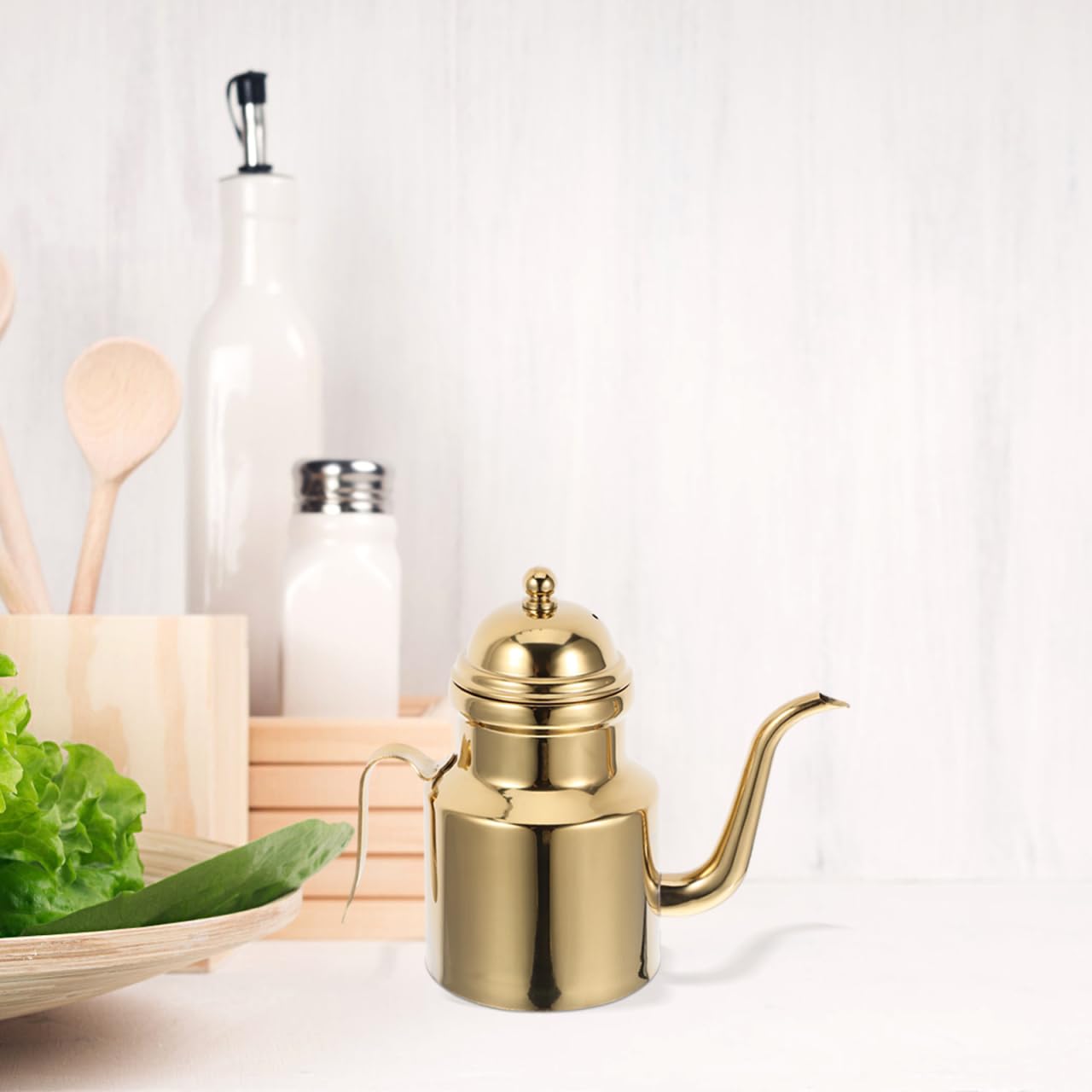 Pouring Oil Pot Stainless Steel Oil Dispenser 18oz Olives Can Metal Drip Vinegar Cruet Soy Sauce Pourer Bottle Grease Container for Seasoning Coffee Tea Drinks Golden