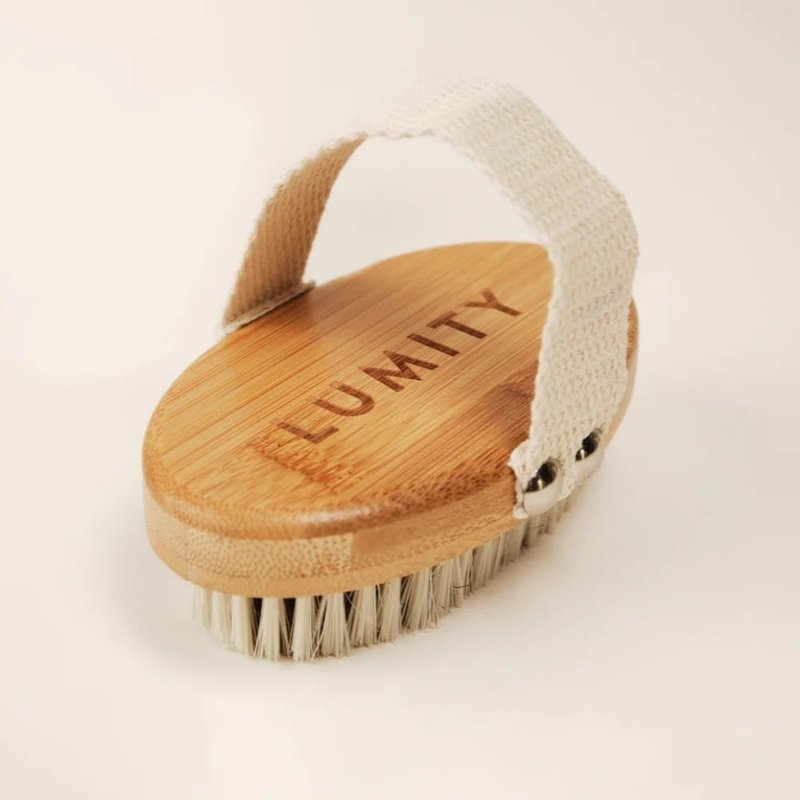 LUMITY Copper Body Brush, Exfoliating Dry Brush with Nylon and Copper Bristles, for Lymphatic Drainage and Circulation, Skin Smoothing