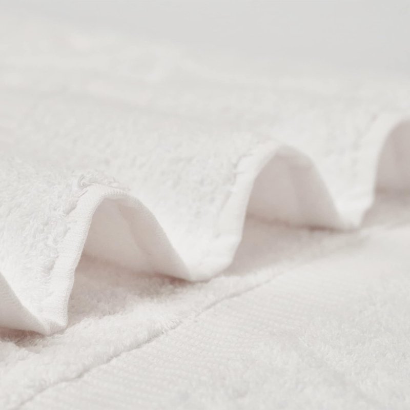 GOLD TEXTILES Premium Bath Towel Set (Pack of 12,27 x 54) 100% Ring-Spun Cotton Towels for Hotel, Spa, Soft and Absorbent (27 x 54, White - 12 Pcs)