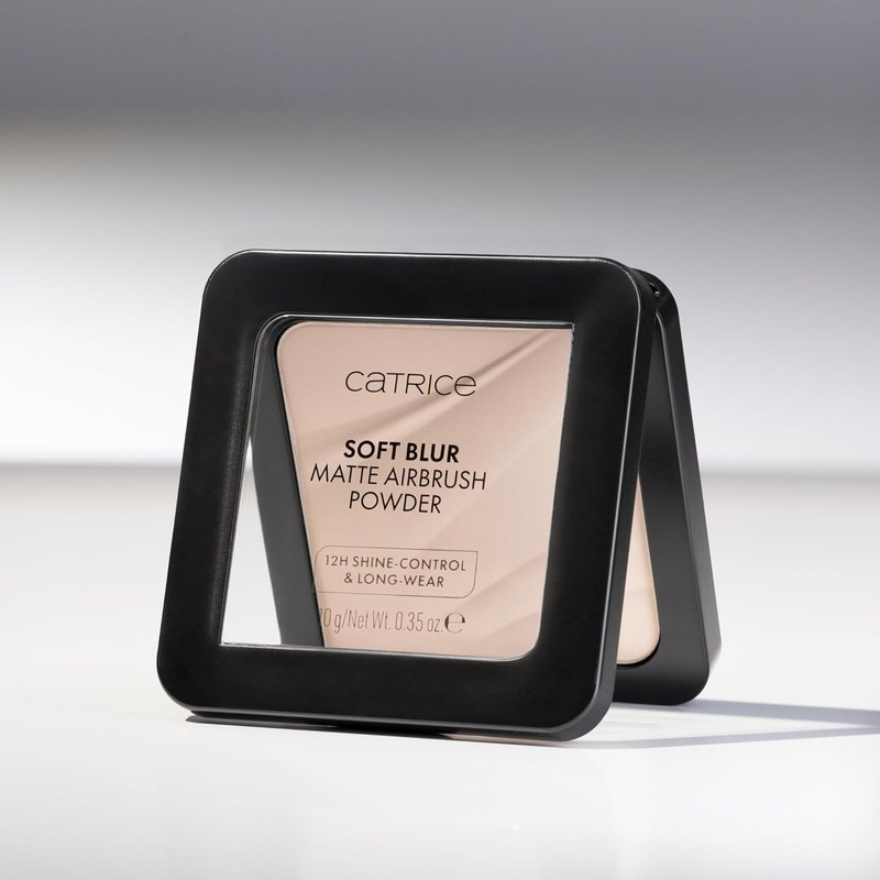 Catrice Soft Blur Matte Airbrush Powder | Lightweight & Mattifying Pressed Setting Powder for Long Lasting Makeup | Talc Free, Fragrance Free, Vegan & Cruelty Free (005C)
