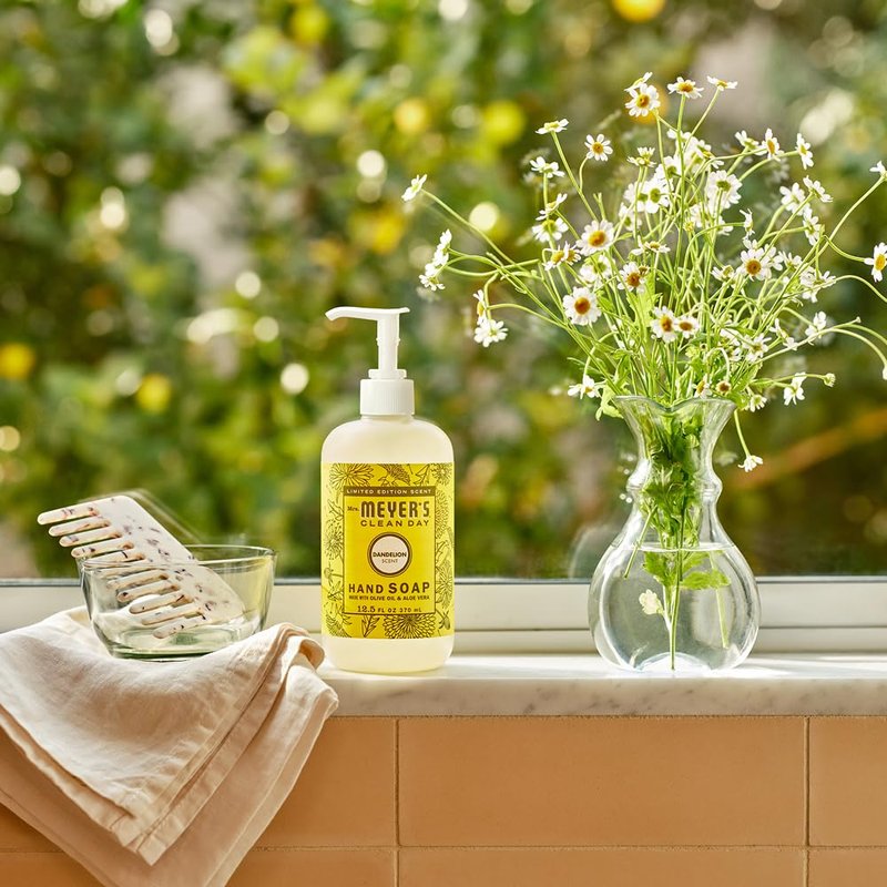 Mrs. MEYER'S Clean Day Liquid Hand Soap Variety Pack 12.5 Fl Oz Each, 1 CT (Fresh Cut Grass + Tomato Vine + Dandelion + Blueberry + Honeycomb)
