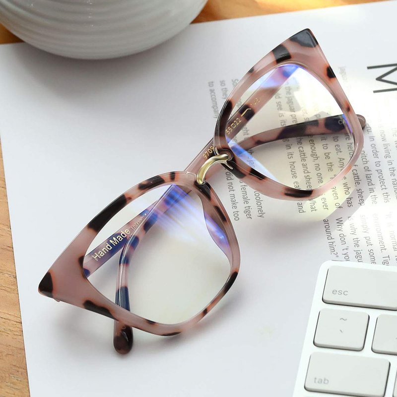 MORESHINE Cute Cateye Blue Light Blocking Glasses For Womens Fashion Computer Clear Eyeglasses Frames Anti Eye Strain (Black+Pink Tortoise)