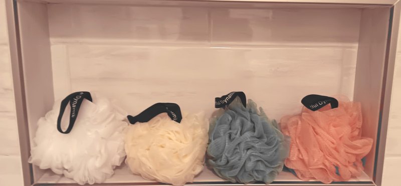 Loofah Sponge Exfoliating Loofah Body Scrubber Eco Friendly Shower Bath Pouf 4 Pack Premium Soft mesh