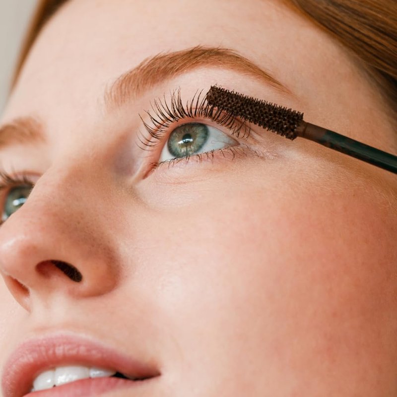 Minori Mother of Lashes Brown Mascara, Precise Slim Brush for Length & Definition, Non-Clumping, Lash-Strengthening Formula, Vegan & Cruelty-Free, 0.27 fl oz