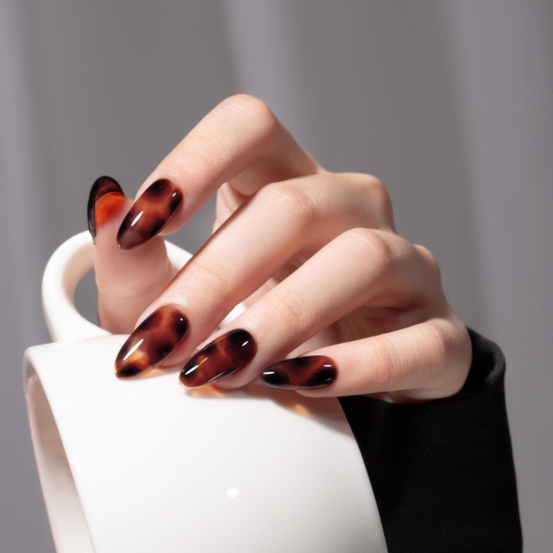 MAYCHAO 15ML Jelly Sheer Tortoise Gel Nail Polish 1Pc Transparent Hot Cocoa Amber Gel Polish Soak Off UV LED Translucent Nail Polish Nail Art Starter Manicure Salon DIY at Home, 0.5 OZ