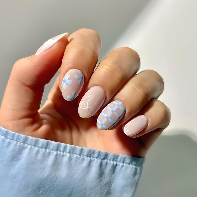 Almond Press on Nails Short White Bow Fake Nails Glossy Stick on Nail Flower Nails Press Ons Full Cover False Nails Summer Glue on Nail for Women and Girls 24Pcs