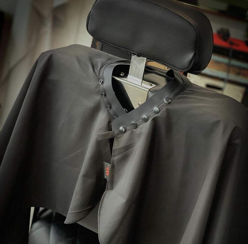 Silicone Neck Barber Cape - Lightweight 100% Polyester Hair Salon Cutting Cape | 50" x 58" (Black)