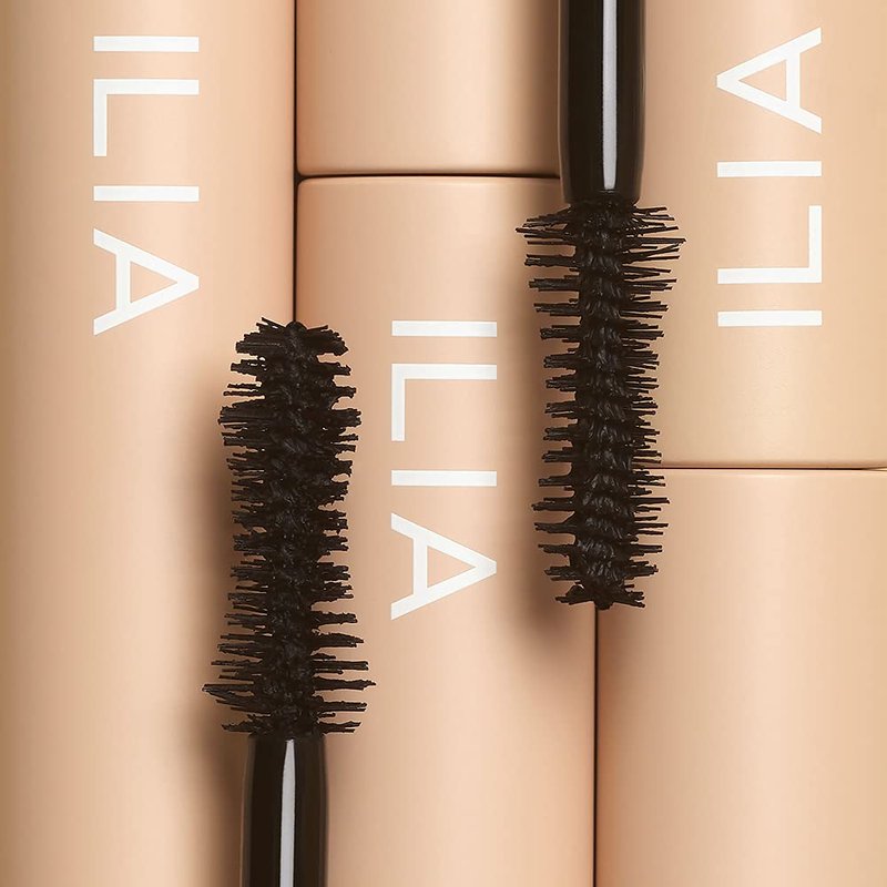 ILIA - Fullest Volumizing Mascara | Weightless, Buildable Formula for Sensitive Eyes | Non-Toxic, Vegan, Cruelty-Free (Full Size; 0.32 fl oz | 9.5 ml)