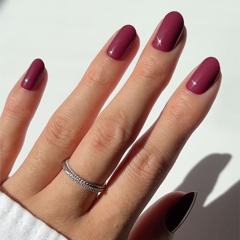 Glamnetic Press On Nails - Berry Maroon | Salon Quality Dark Red Short Round Nails - 30 Piece Kit with Glue