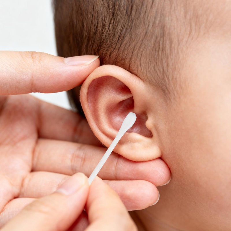 Baby Cotton Swabs - 600 Disposable Double-Ended Sticks for Ear Cleaning, Makeup Removal & Tattoo Care