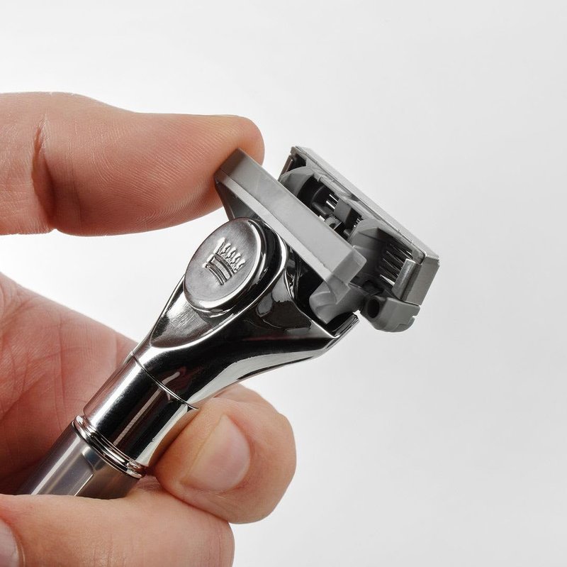 Cremo Tortoise Shell Razor Kit - Astonishingly Superior Shaving Experience | Premium Horn Design