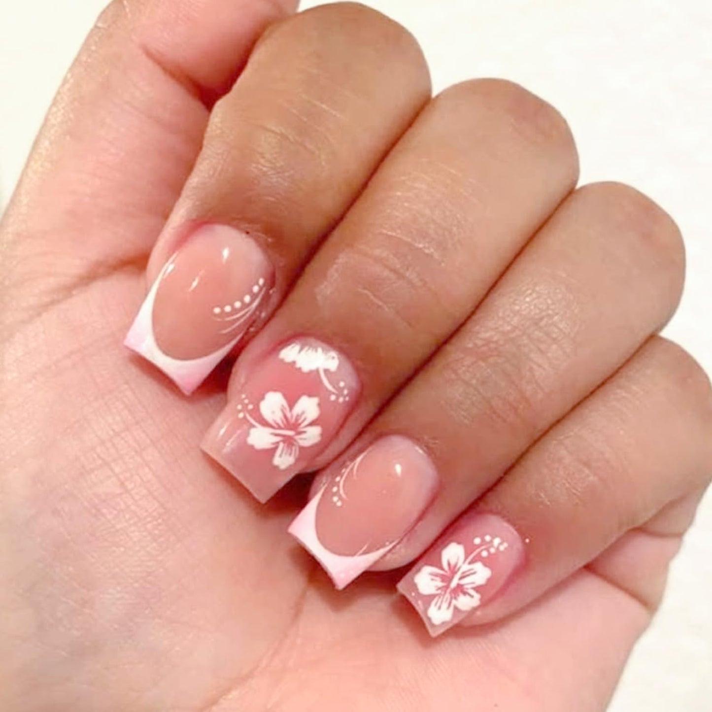 Skiennix Reusable Press-On Nails - 144 Pcs in 12 Sizes & 6 Styles | Cute Bow Design