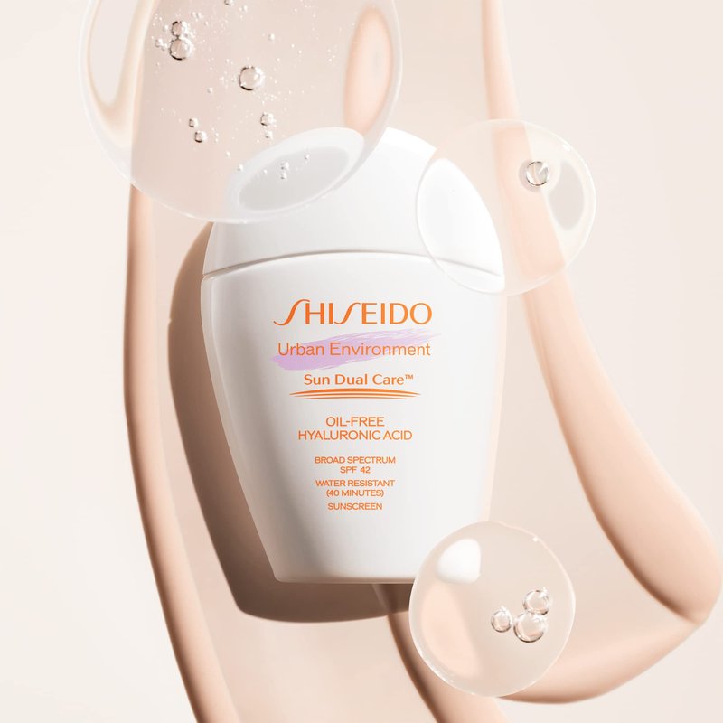 Shiseido Urban Environment Oil-Free Sunscreen SPF 42 - 50 mL - Protects, Hydrates, Mattifies & Works as Face Primer - Water Resistant for 40 Minutes - Non-Comedogenic